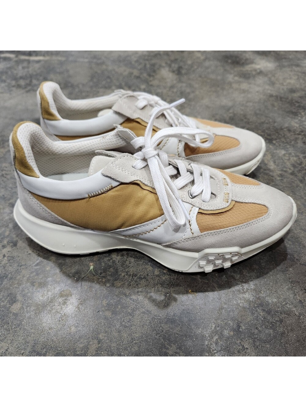 ECCO Retro Textile Sneaker Womens 39 US 8-8.5 Leather Shoe Trainers White Yellow